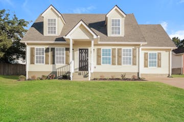 801 CLOUDDALE CT SMYRNA, TN 37167